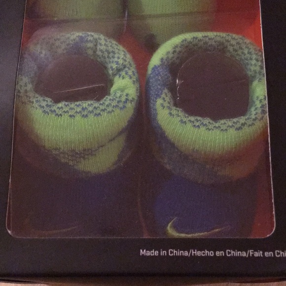 Nike newborn infant booties 0-6 months - Picture 4 of 7
